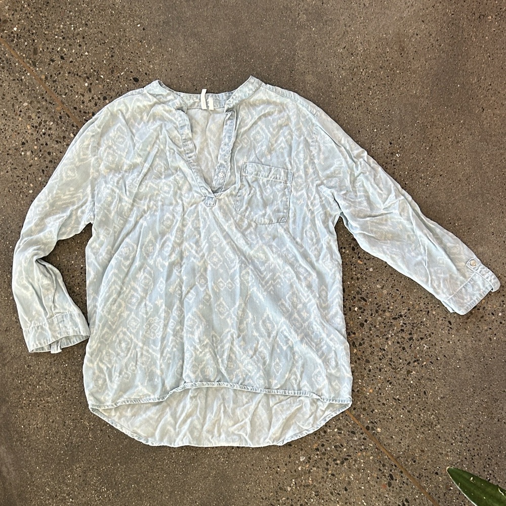 Grand & Greene Soft Blue Patterned Blouse